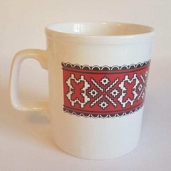 Set of 2 Ukrainian Mugs Teacups Made in England Red White Ukrainian Art Tea Cups - Picture 11 of 15